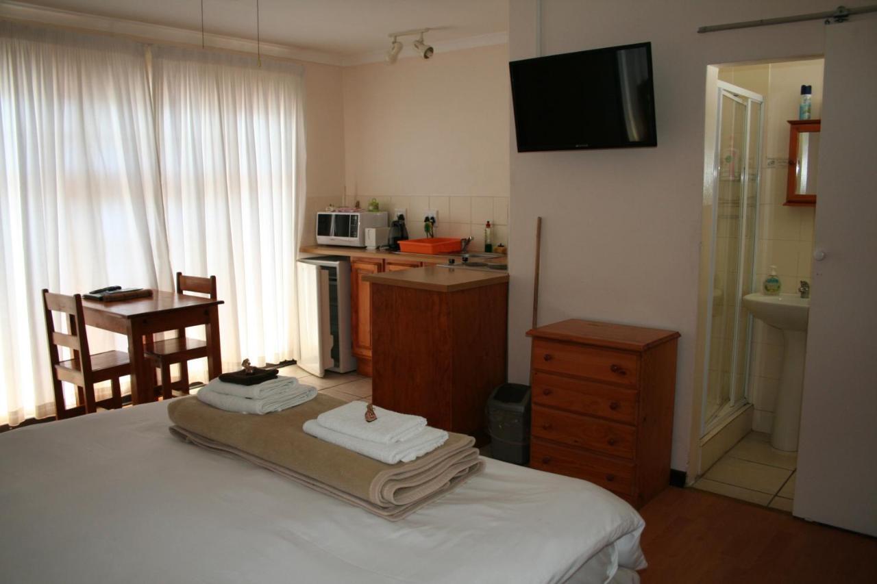 5 Third Avenue Guesthouse Port Elizabeth Room photo